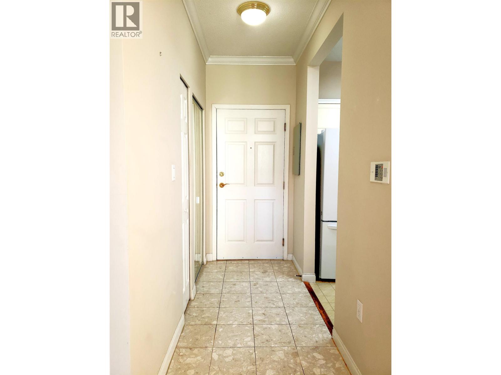 307 2985 Princess Crescent, Coquitlam, British Columbia  V3B 7P3 - Photo 3 - R3127497