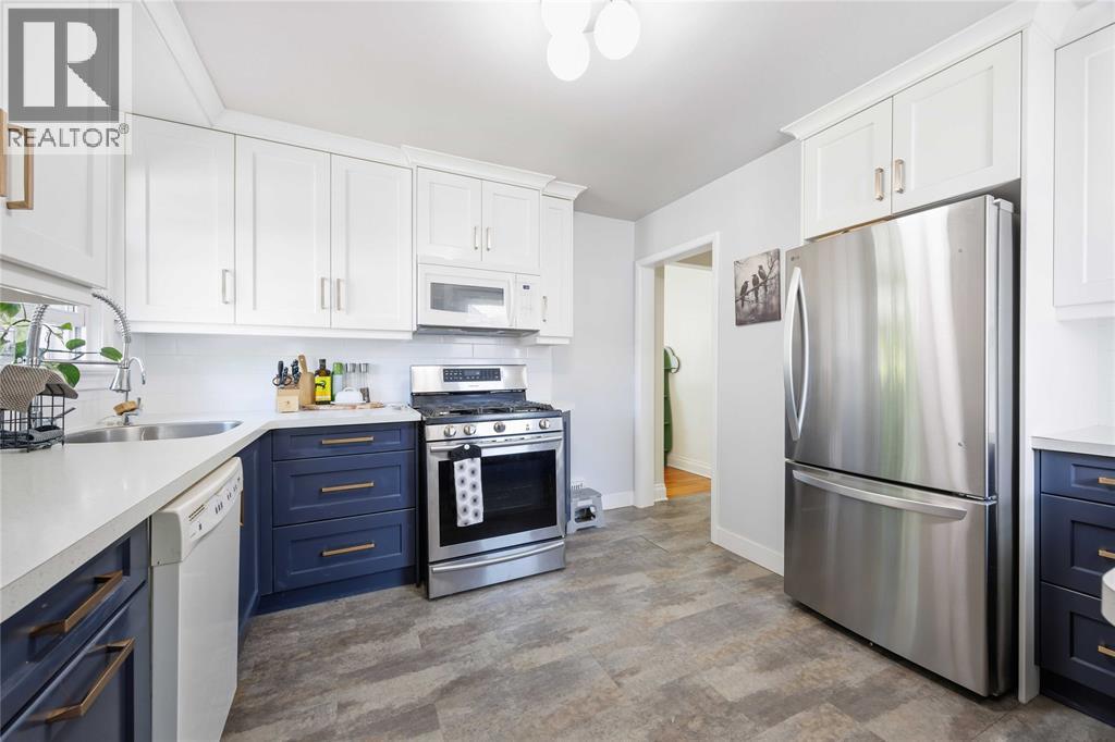429 East Street North, Sarnia photo 6