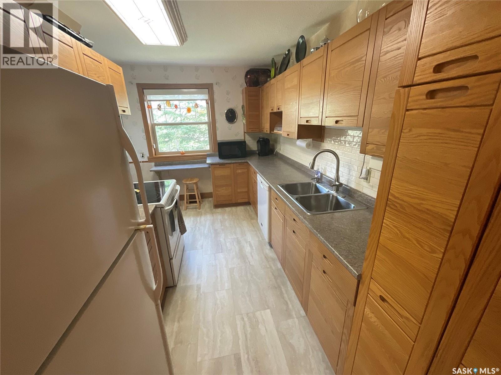 5609 Scott's Point Road, Wakaw, Saskatchewan  S0K 4P0 - Photo 14 - SK037063