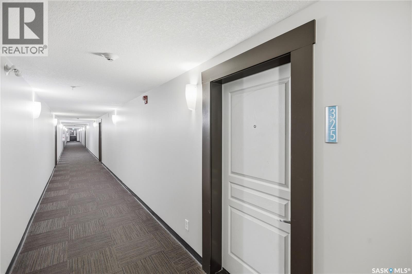 325 5303 Universal Crescent, Regina, Saskatchewan  S4W 0L1 - Photo 5 - SK037037