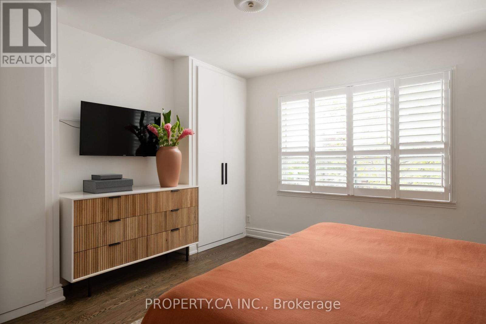 124 Milverton Boulevard, Toronto, Ontario  M4J 1V1 - Photo 13 - E13174154
