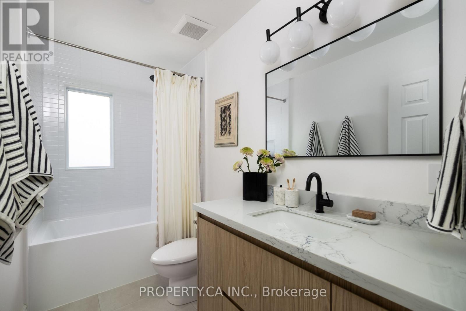 124 Milverton Boulevard, Toronto, Ontario  M4J 1V1 - Photo 20 - E13174154