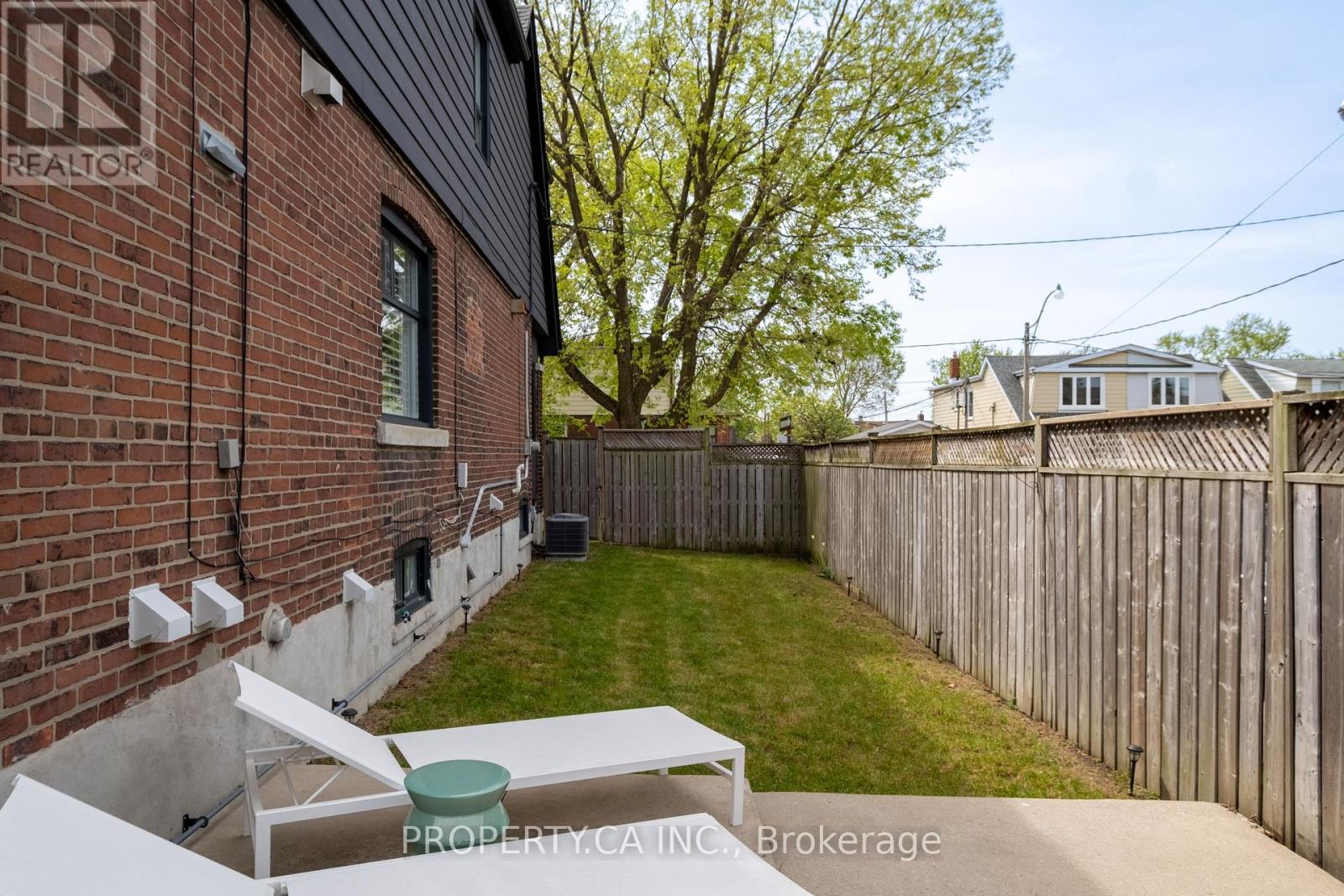 124 Milverton Boulevard, Toronto, Ontario  M4J 1V1 - Photo 33 - E13174154