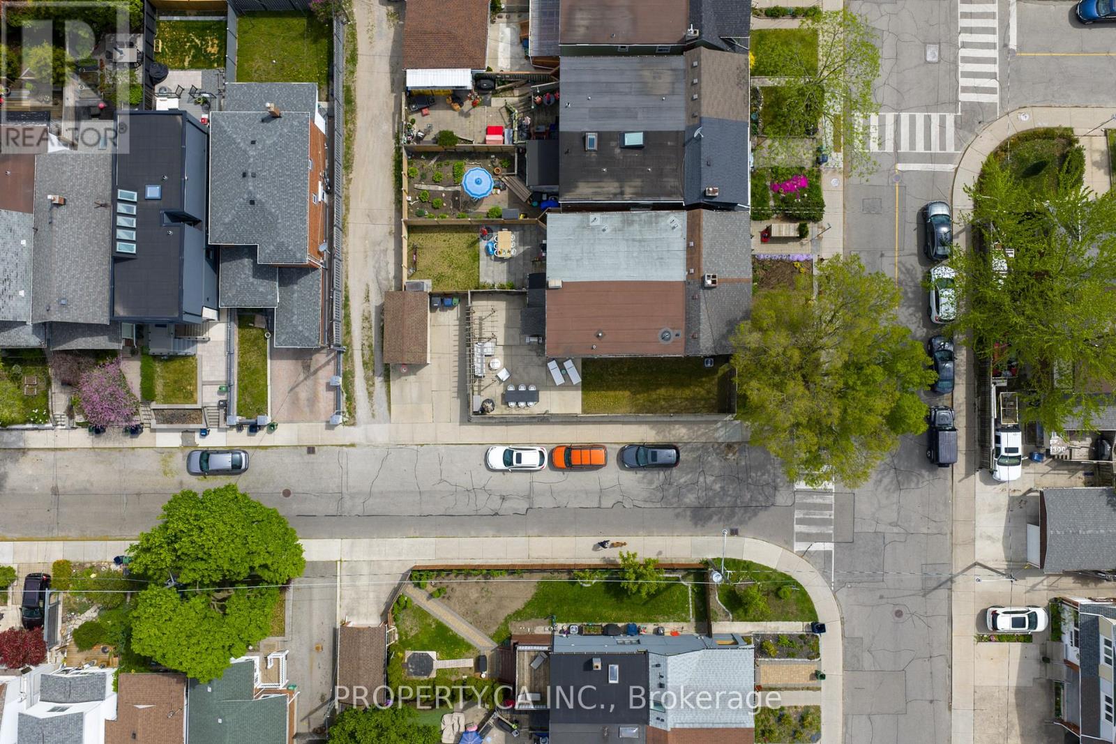 124 Milverton Boulevard, Toronto, Ontario  M4J 1V1 - Photo 35 - E13174154