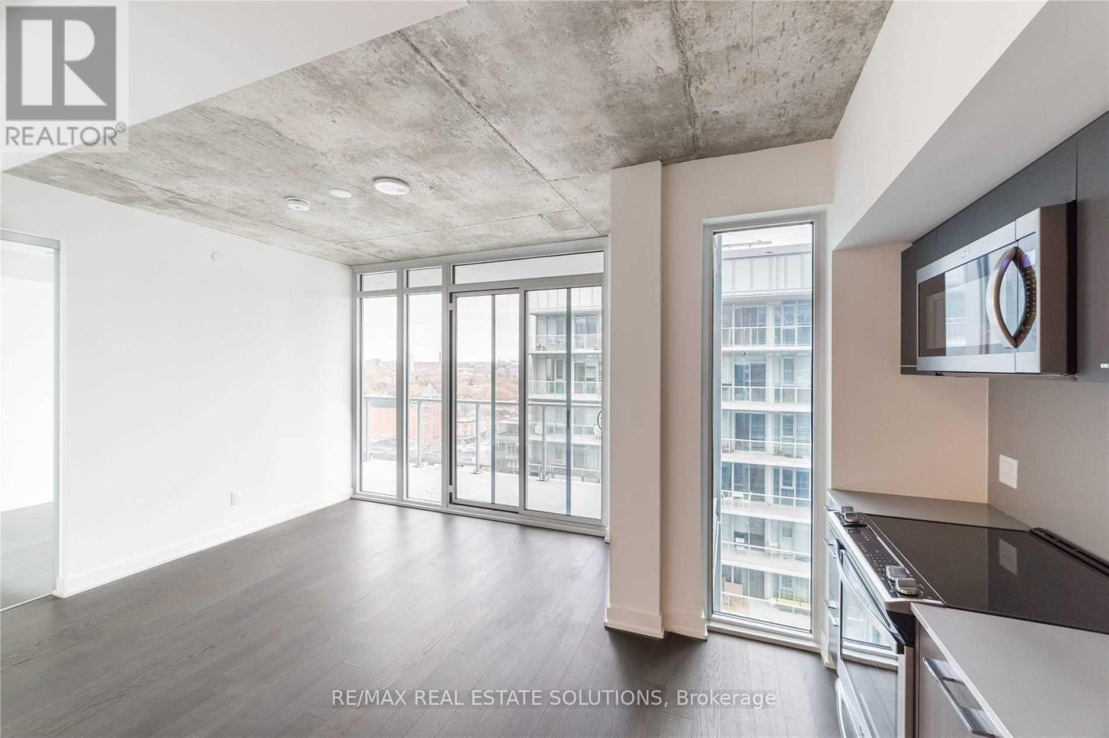 1202 - 15 Baseball Place, Toronto, Ontario  M4M 0E6 - Photo 3 - E13174162