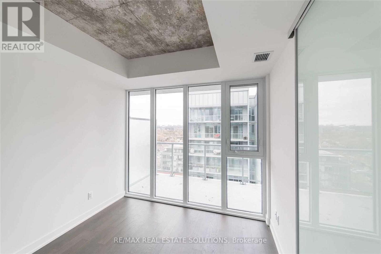 1202 - 15 Baseball Place, Toronto, Ontario  M4M 0E6 - Photo 5 - E13174162