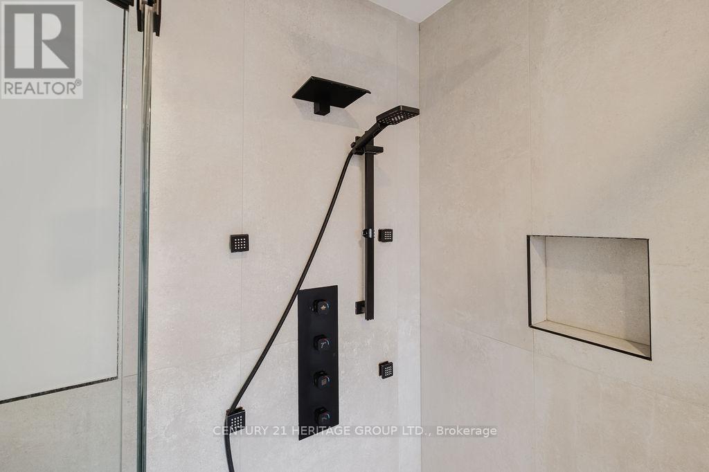 21 Thistle Avenue, Richmond Hill, Ontario  L4E 0B7 - Photo 21 - N13174198