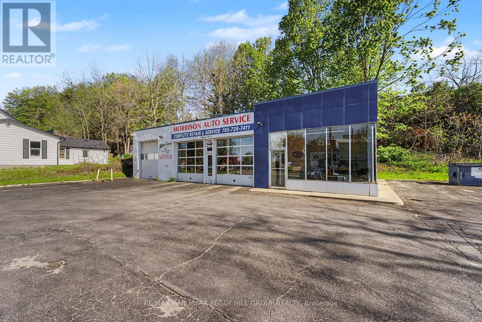 222 BLAKE STREET, Barrie, Ontario