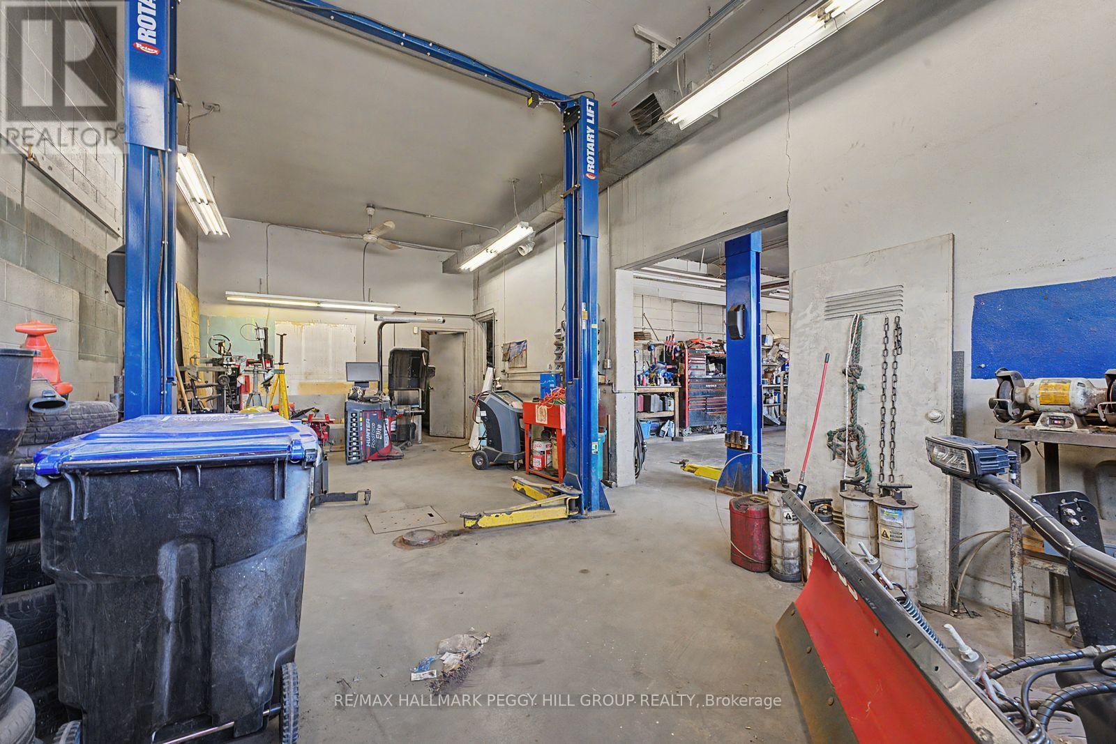 222 Blake Street, Barrie, Ontario  L4M 1K3 - Photo 7 - S13174136
