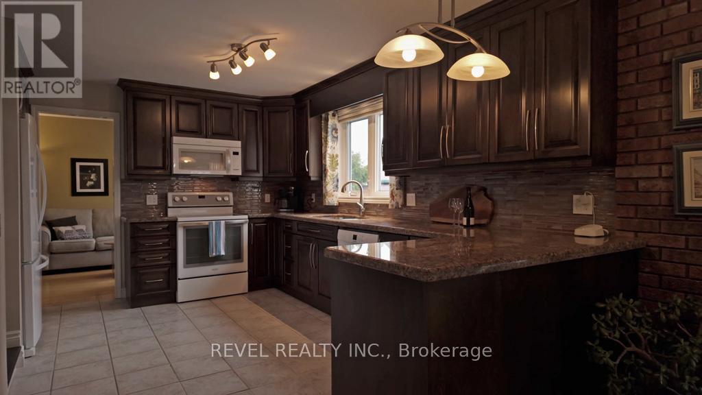1089 Greeningdon Drive, Timmins, Ontario  P4R 1G3 - Photo 15 - T13174572