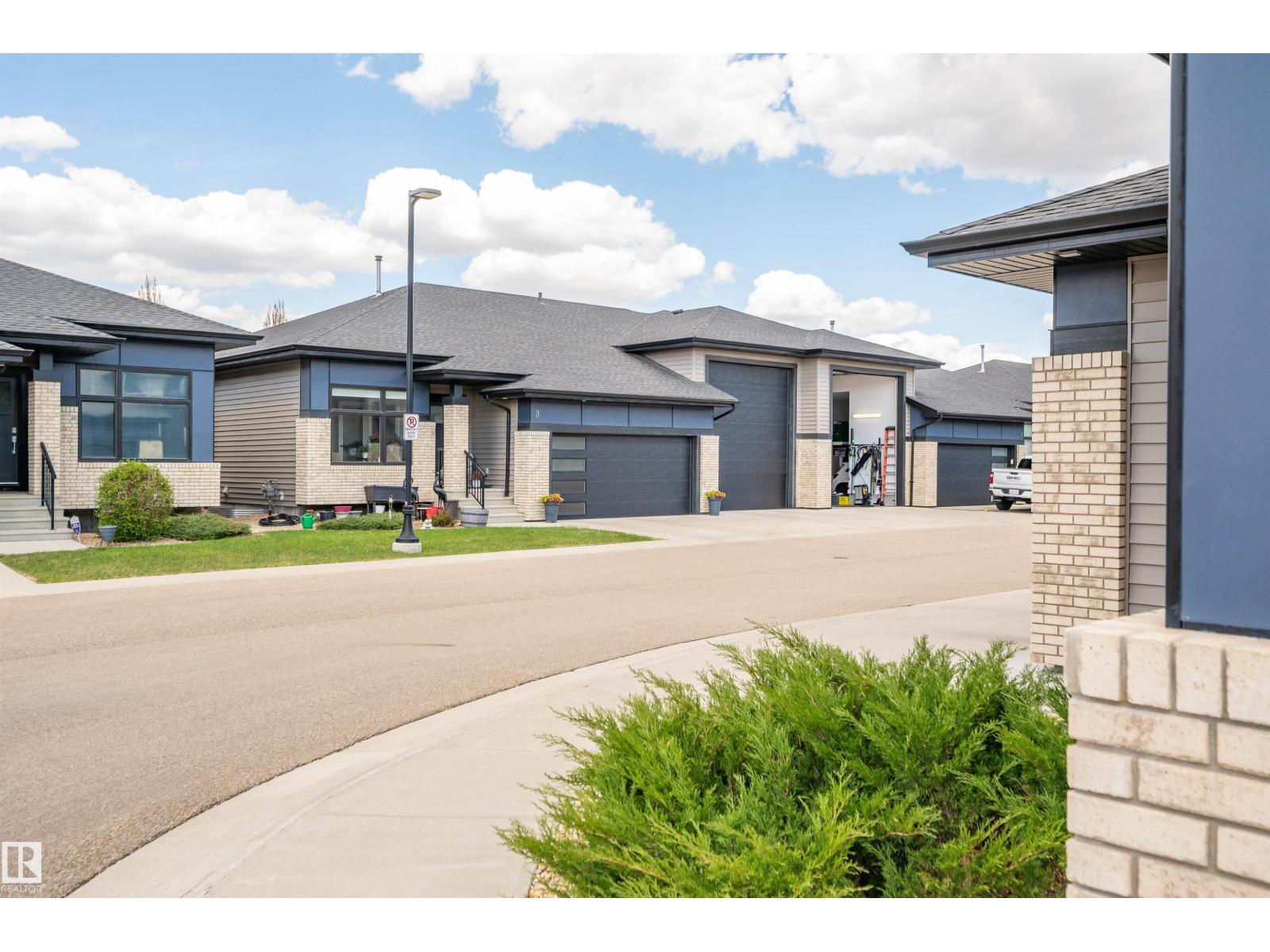 #3 103 Allard Li Sw, Edmonton, Alberta  T6W 0R5 - Photo 2 - E4489317