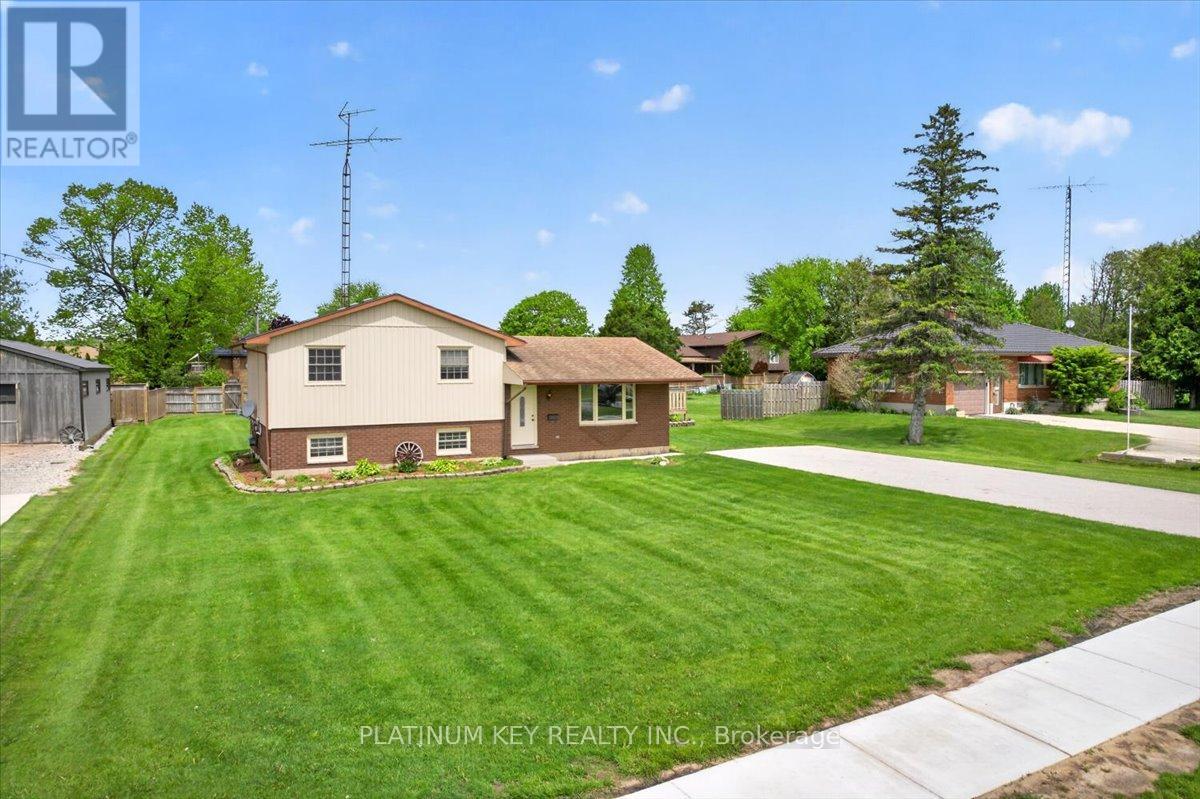6460 Longwoods Road, Strathroy-Caradoc, Ontario  N0L 1T0 - Photo 2 - X13174594