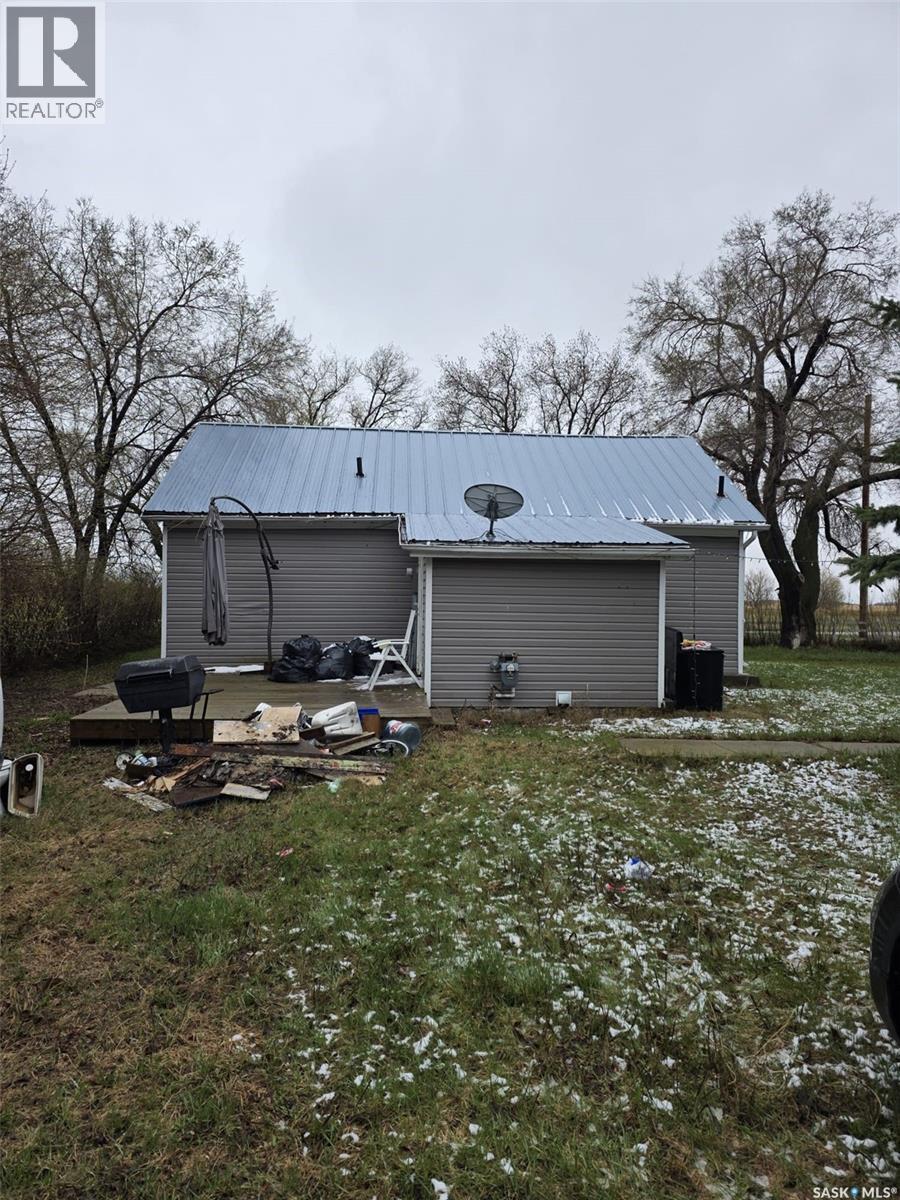 700 Railway Avenue, Dysart, Saskatchewan  S0G 1H0 - Photo 2 - SK037113