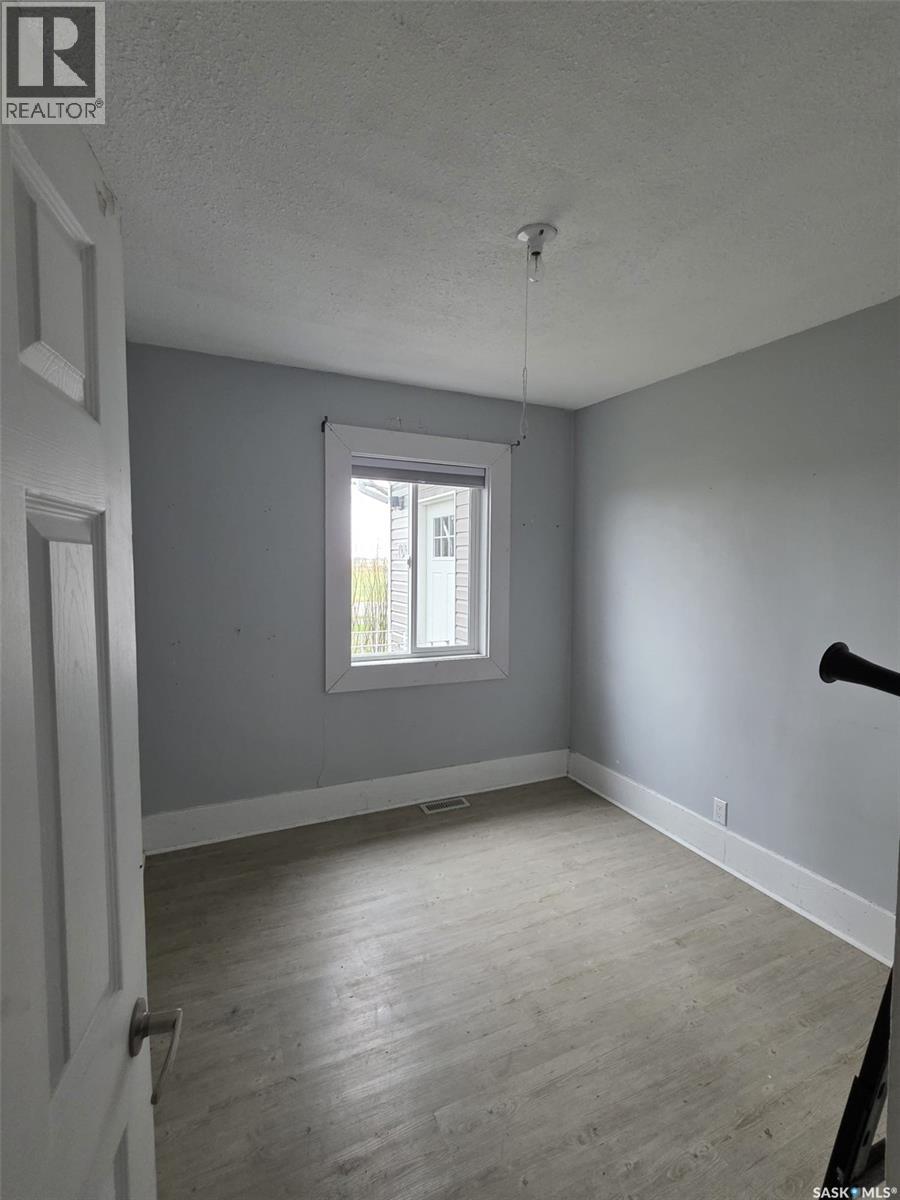 700 Railway Avenue, Dysart, Saskatchewan  S0G 1H0 - Photo 12 - SK037113