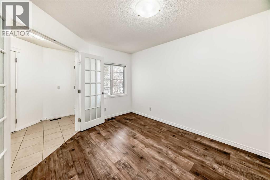 54 Royal Elm Road NW, Calgary, Alberta  T3G 5V7 - Photo 14 - A2312545
