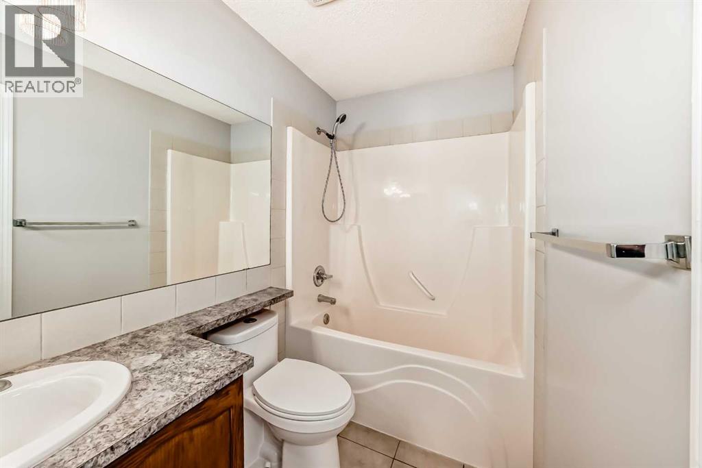 54 Royal Elm Road NW, Calgary, Alberta  T3G 5V7 - Photo 23 - A2312545