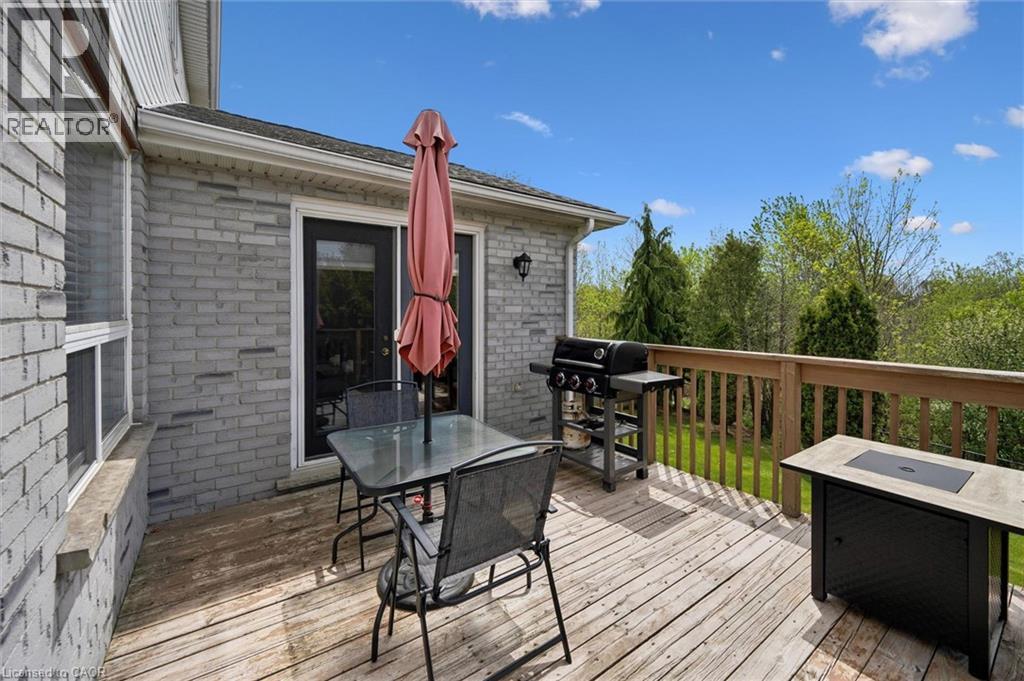 24 Buckthorn Crescent, Guelph, Ontario  N1E 7C3 - Photo 44 - 40832465