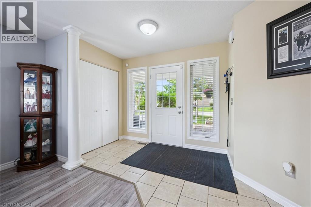 24 Buckthorn Crescent, Guelph, Ontario  N1E 7C3 - Photo 4 - 40832465