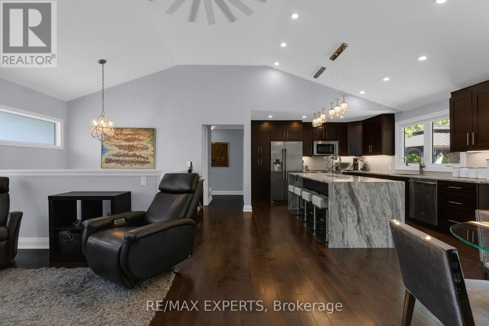 317 Marple Crescent, Caledon, Ontario  L7E 3Y8 - Photo 5 - W13174050