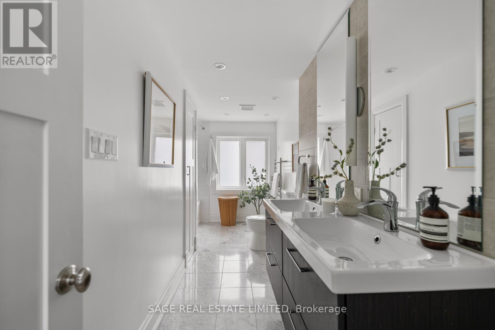 77 Mcfarland Avenue, Toronto, Ontario  M6H 3M9 - Photo 21 - W13174082