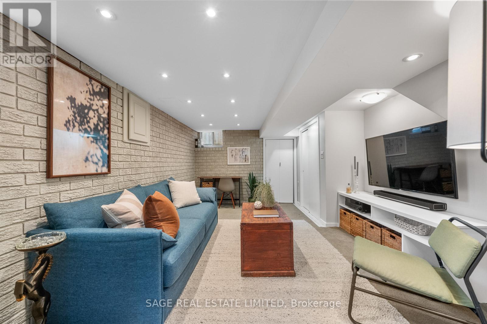 77 Mcfarland Avenue, Toronto, Ontario  M6H 3M9 - Photo 23 - W13174082