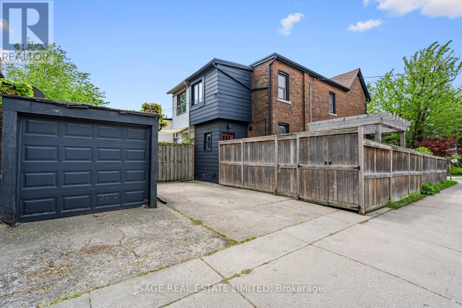 77 Mcfarland Avenue, Toronto, Ontario  M6H 3M9 - Photo 31 - W13174082