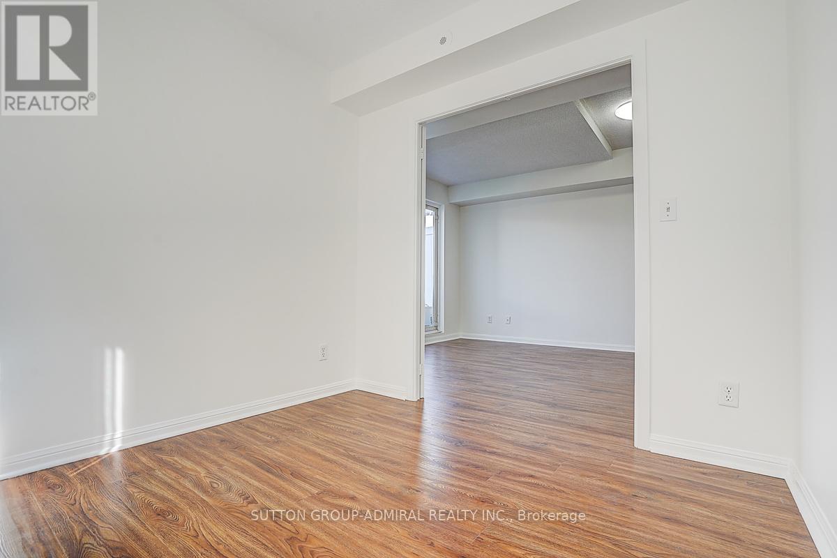2057 - 3047 Finch Avenue W, Toronto, Ontario  M9M 0A5 - Photo 18 - W13174124