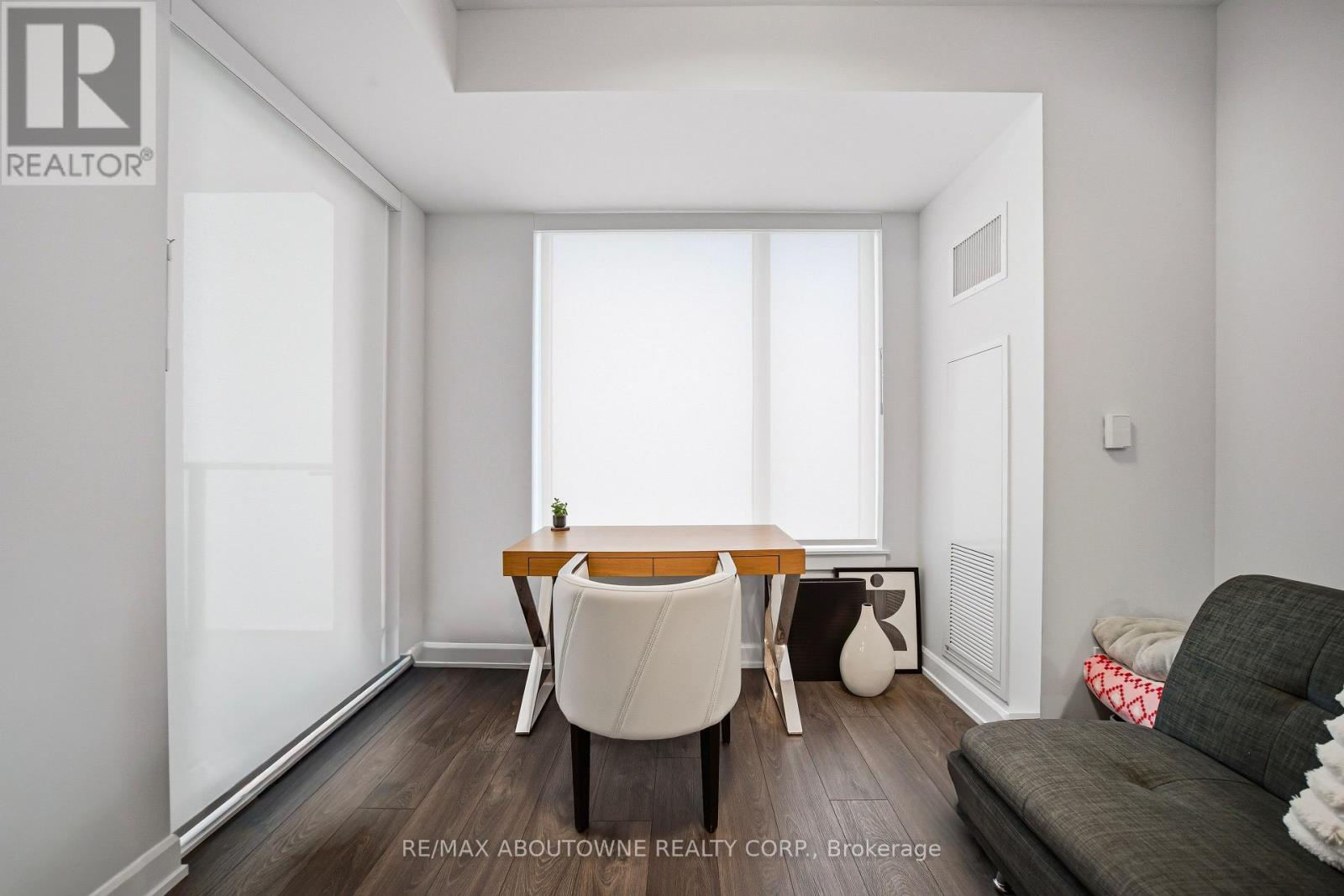 1602 - 3220 William Coltson Avenue, Oakville (Jm Joshua Meadows), Ontario  L6H 7W6 - Photo 12 - W13174170