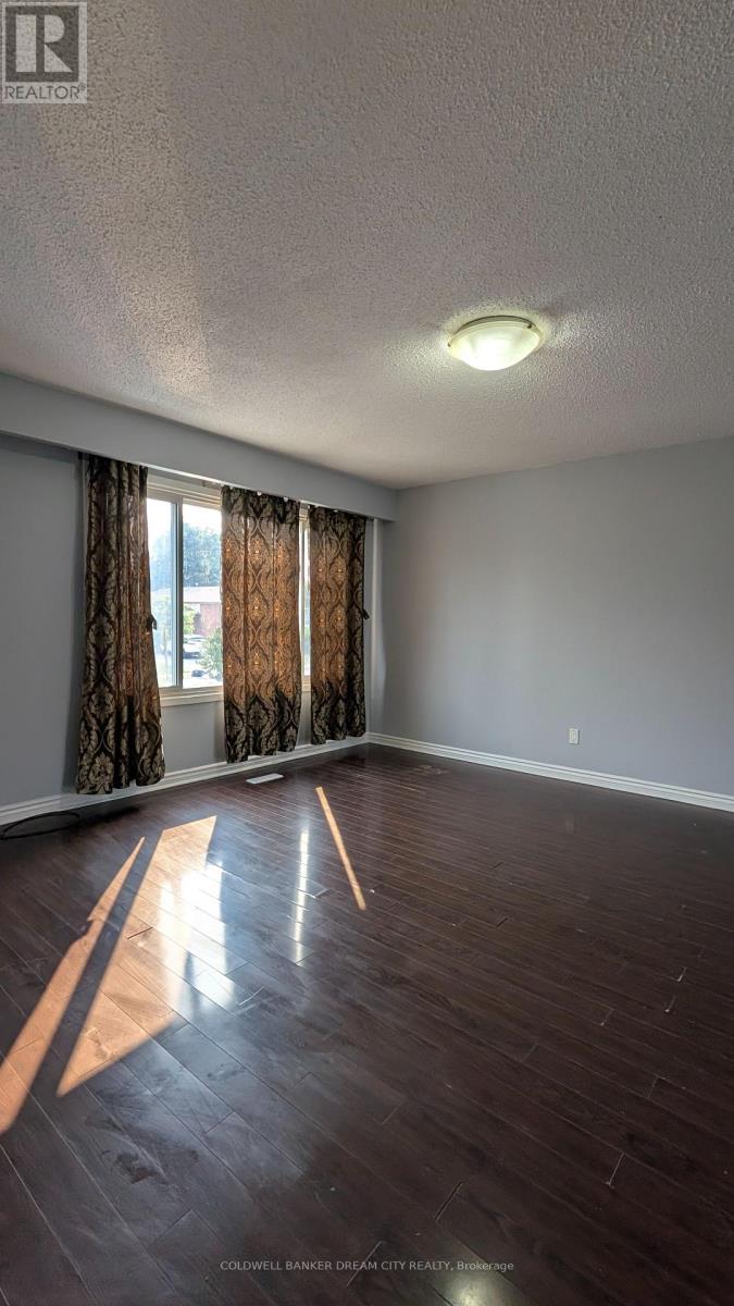 48 Merton Road, Brampton, Ontario  L6V 2V6 - Photo 3 - W13174180