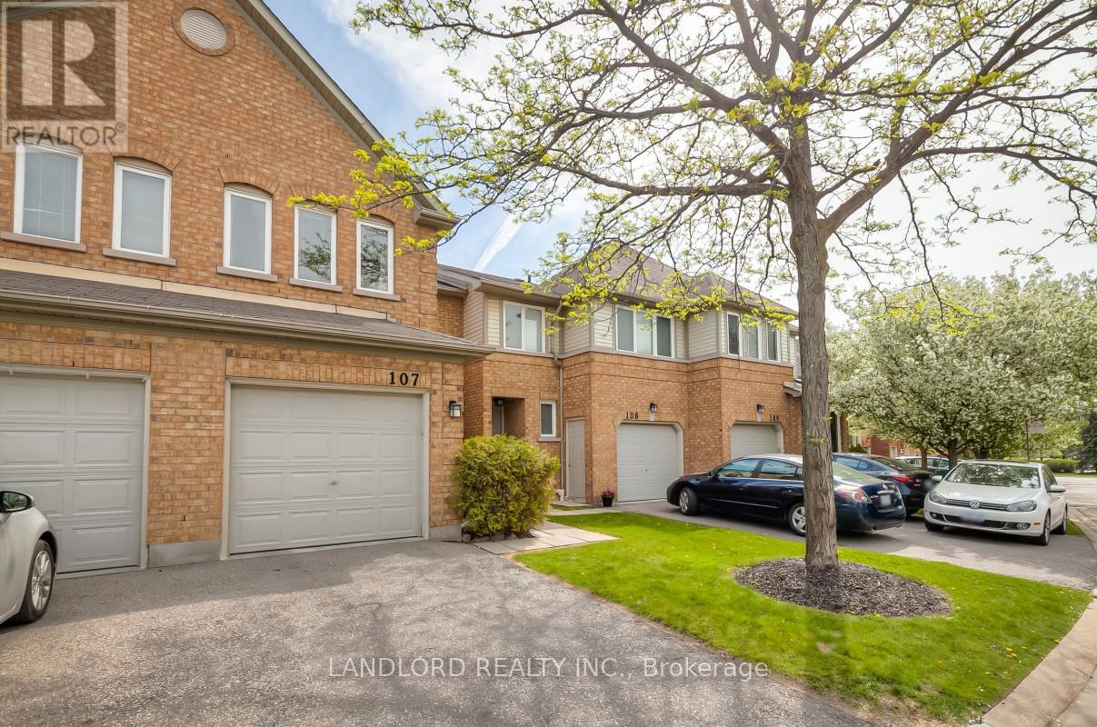 107 - 2555 Thomas Street, Mississauga, Ontario  L5M 5P6 - Photo 2 - W13174204