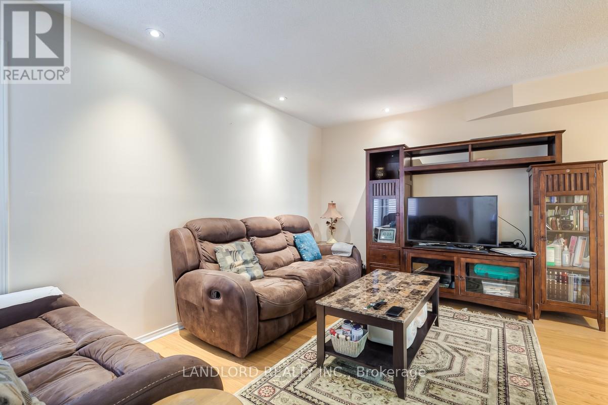 107 - 2555 Thomas Street, Mississauga, Ontario  L5M 5P6 - Photo 5 - W13174204