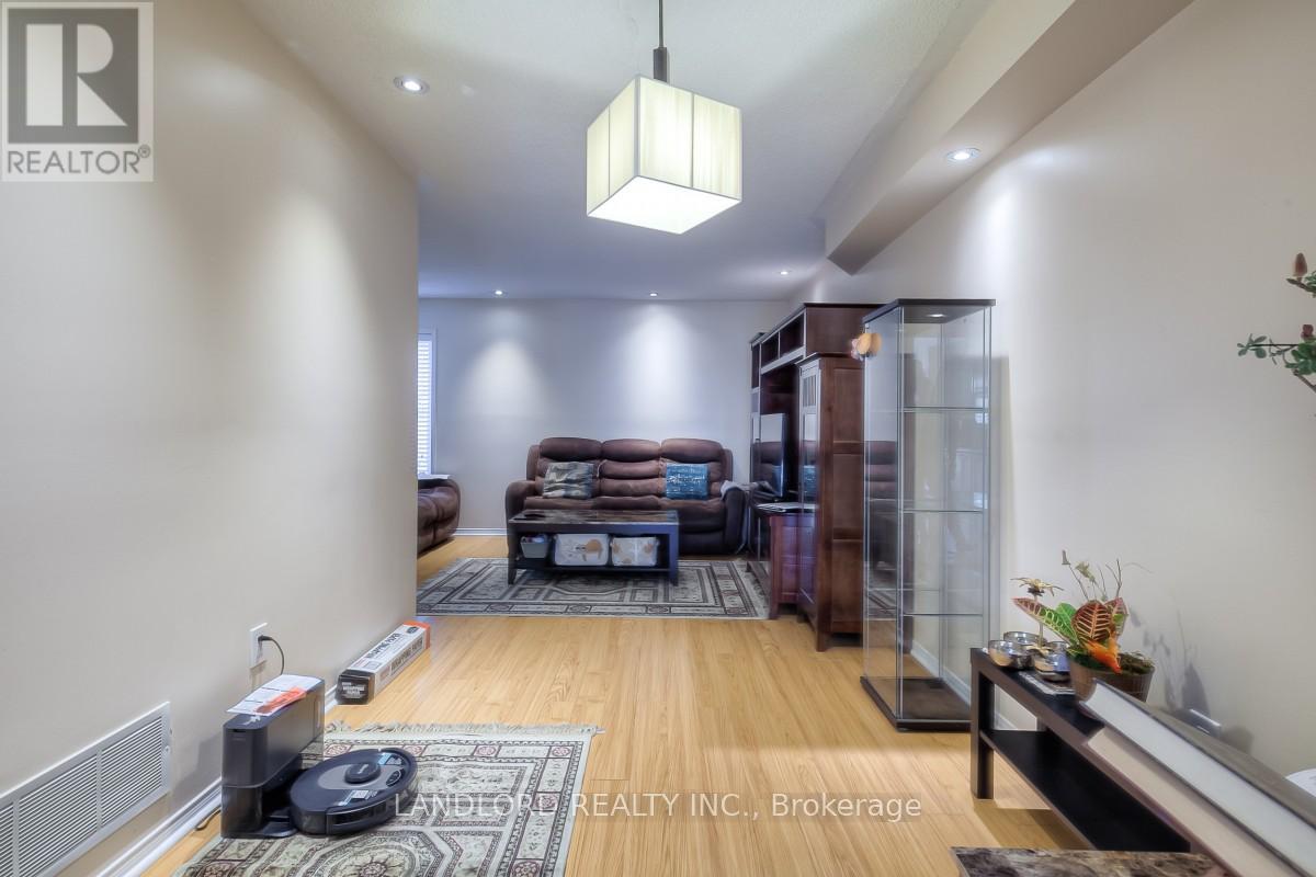 107 - 2555 Thomas Street, Mississauga, Ontario  L5M 5P6 - Photo 8 - W13174204