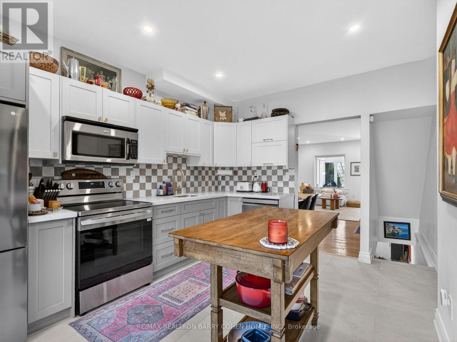 144 Rosemount Avenue, Toronto, Ontario  M6H 2M9 - Photo 10 - W13174242