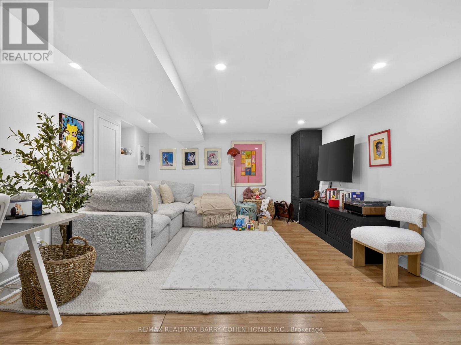 144 Rosemount Avenue, Toronto, Ontario  M6H 2M9 - Photo 25 - W13174242