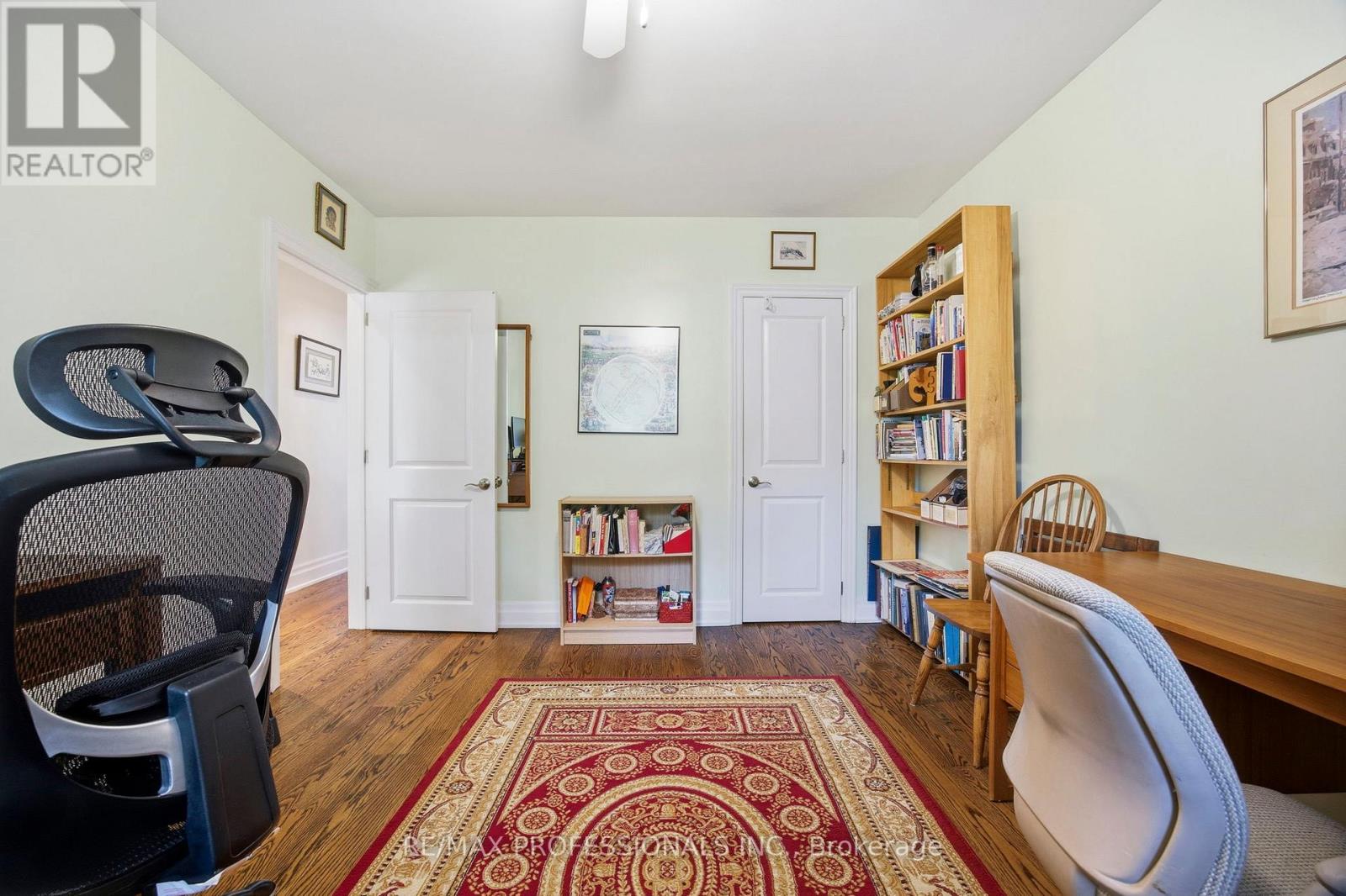 4 Beaverbrook Avenue, Toronto, Ontario  M9B 2M7 - Photo 22 - W13174244