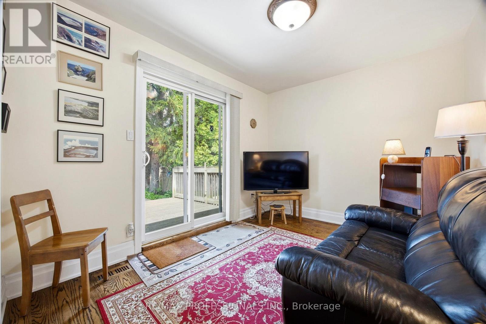 4 Beaverbrook Avenue, Toronto, Ontario  M9B 2M7 - Photo 23 - W13174244
