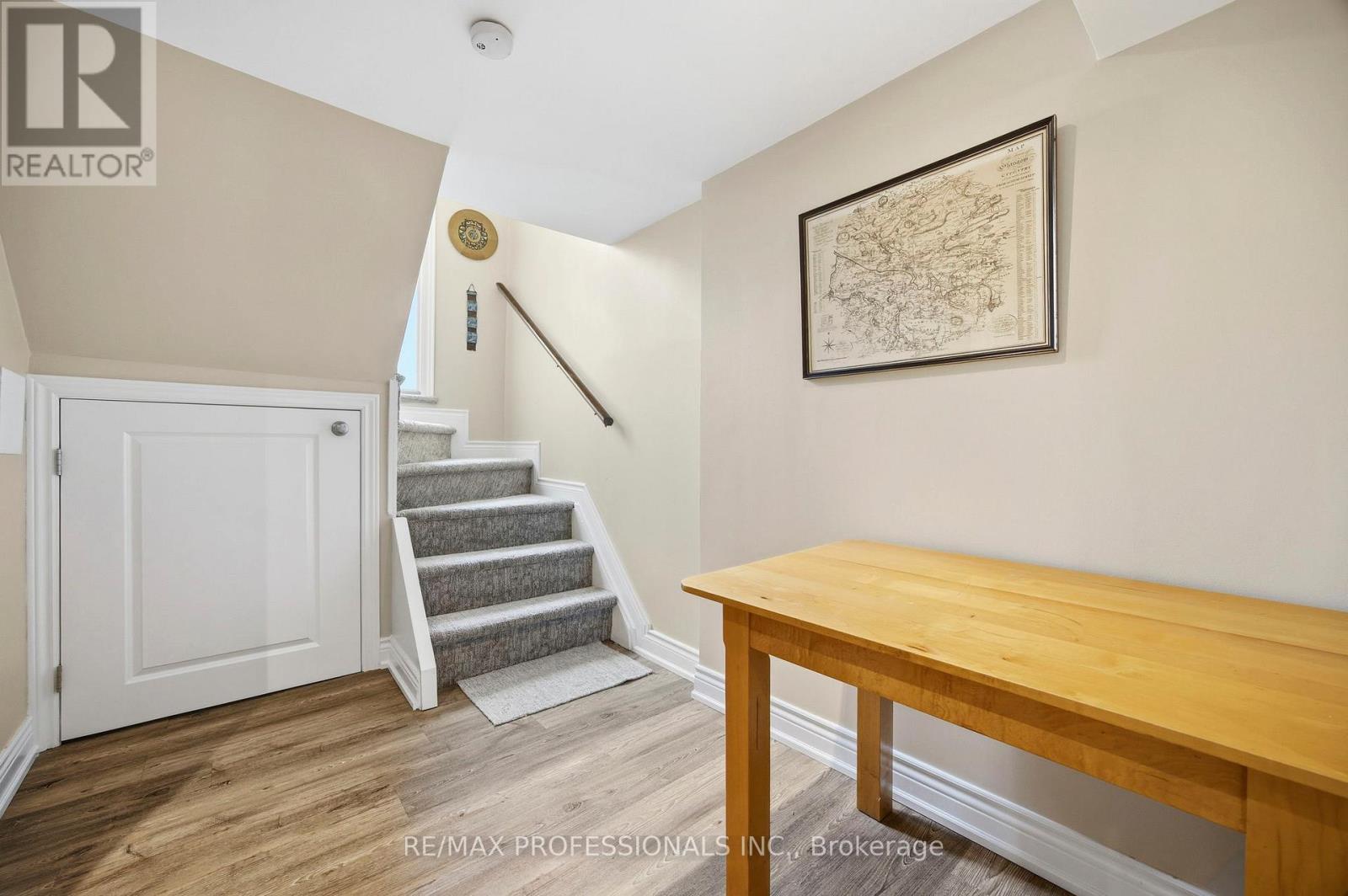 4 Beaverbrook Avenue, Toronto, Ontario  M9B 2M7 - Photo 25 - W13174244