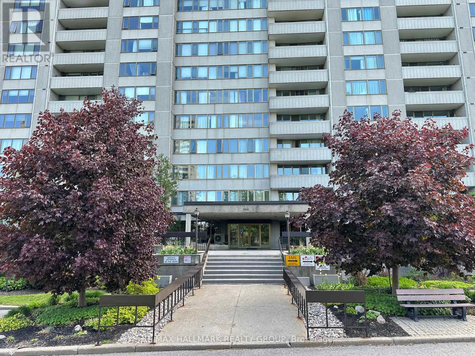 1706 - 2625 Regina Street, Ottawa, Ontario  K2B 5W8 - Photo 2 - X12963344