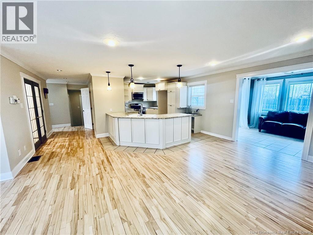 72 Bliss Carman Drive, Fredericton, New Brunswick  E3B 9P4 - Photo 6 - NB140181