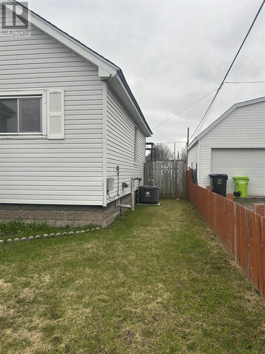 121 Turner Ave, Sault Ste. Marie, Ontario  P6C 4Y9 - Photo 4 - SM260940