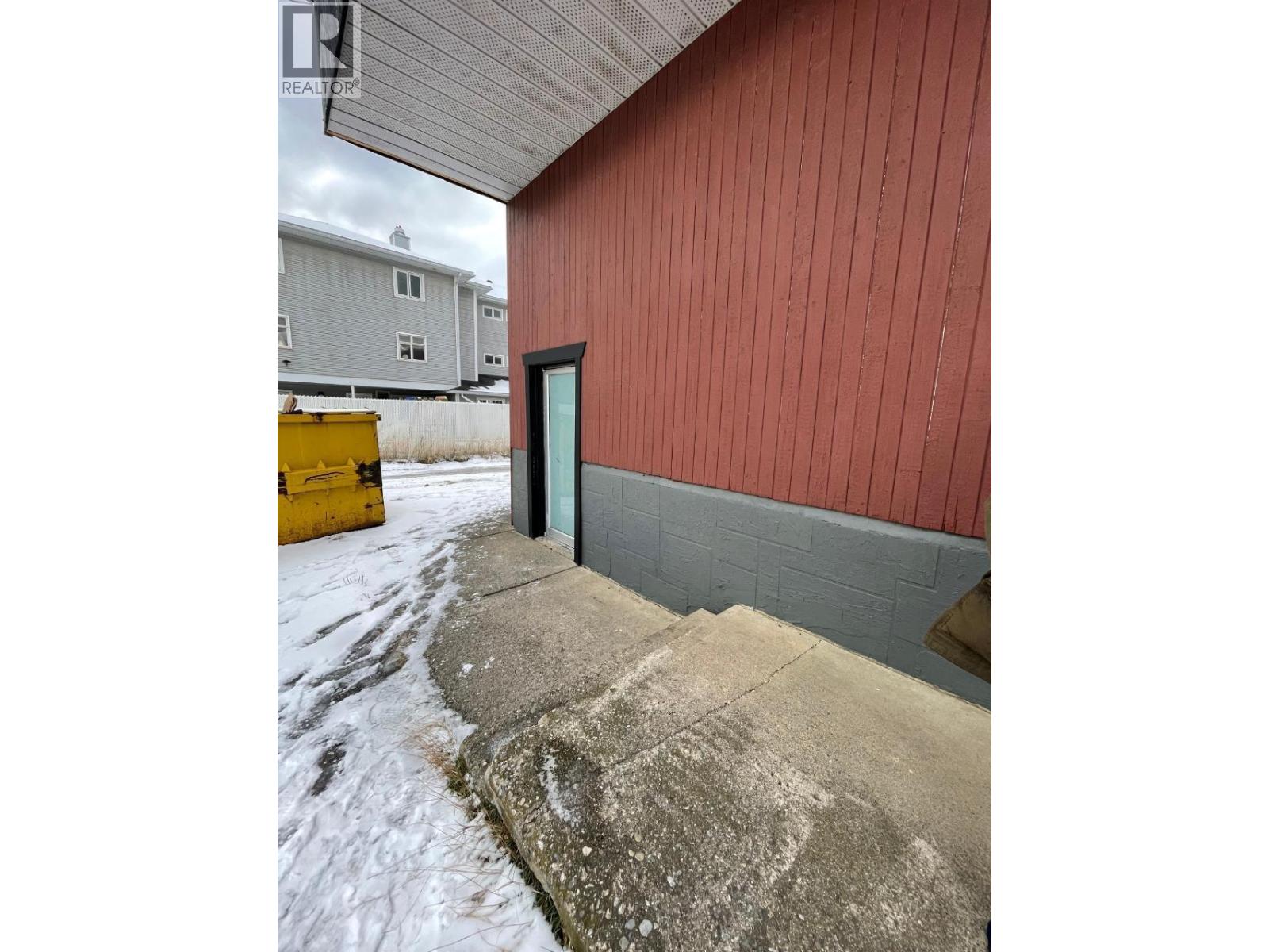 1221 7th Avenue, Fernie, British Columbia  V0B 1M0 - Photo 2 - 10339485