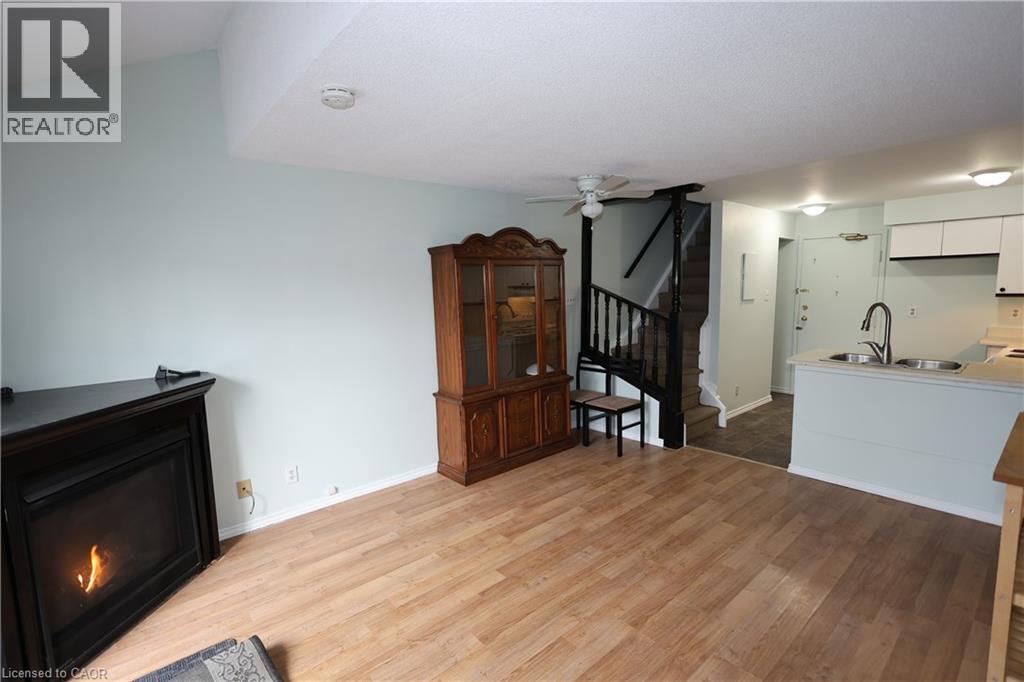 67 Valleyview Road Unit# 58, Kitchener, Ontario  N2E 3J1 - Photo 5 - 40833071