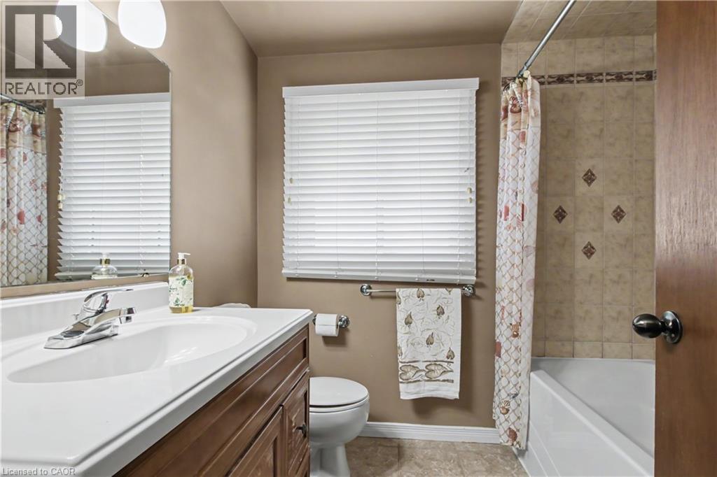 203 Moffat Drive, Cambridge, Ontario  N1R 6C1 - Photo 16 - 40832065