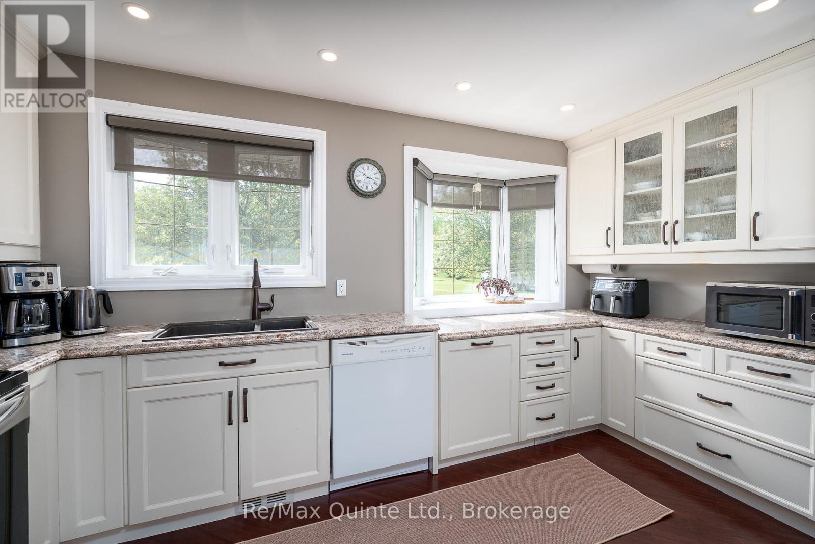 54 Cedar Lane, Prince Edward County, Ontario  K0K 2T0 - Photo 12 - X13174268