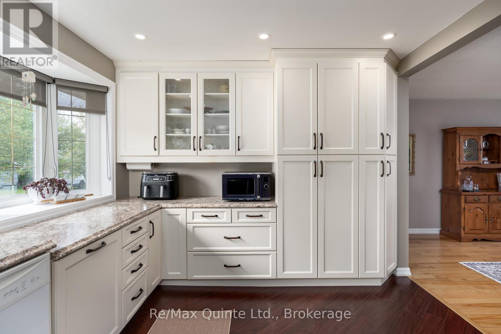 54 Cedar Lane, Prince Edward County, Ontario  K0K 2T0 - Photo 13 - X13174268