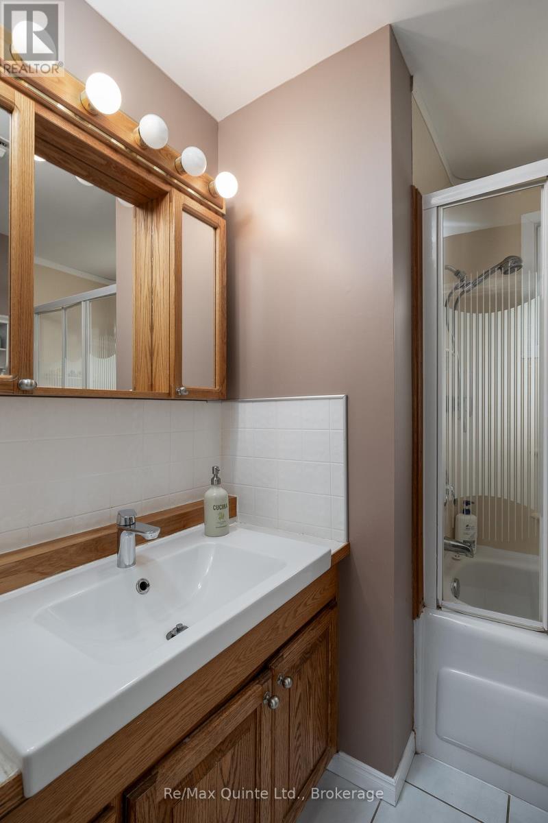 54 Cedar Lane, Prince Edward County, Ontario  K0K 2T0 - Photo 22 - X13174268