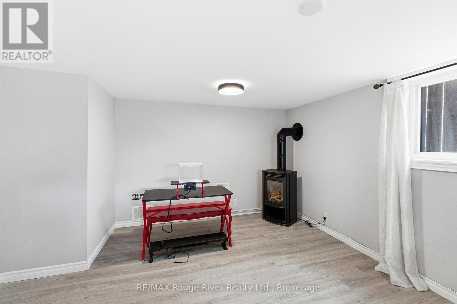 Unit 2 - 599 Otonabee Drive, Peterborough, Ontario  K9J 7X8 - Photo 11 - X13174510