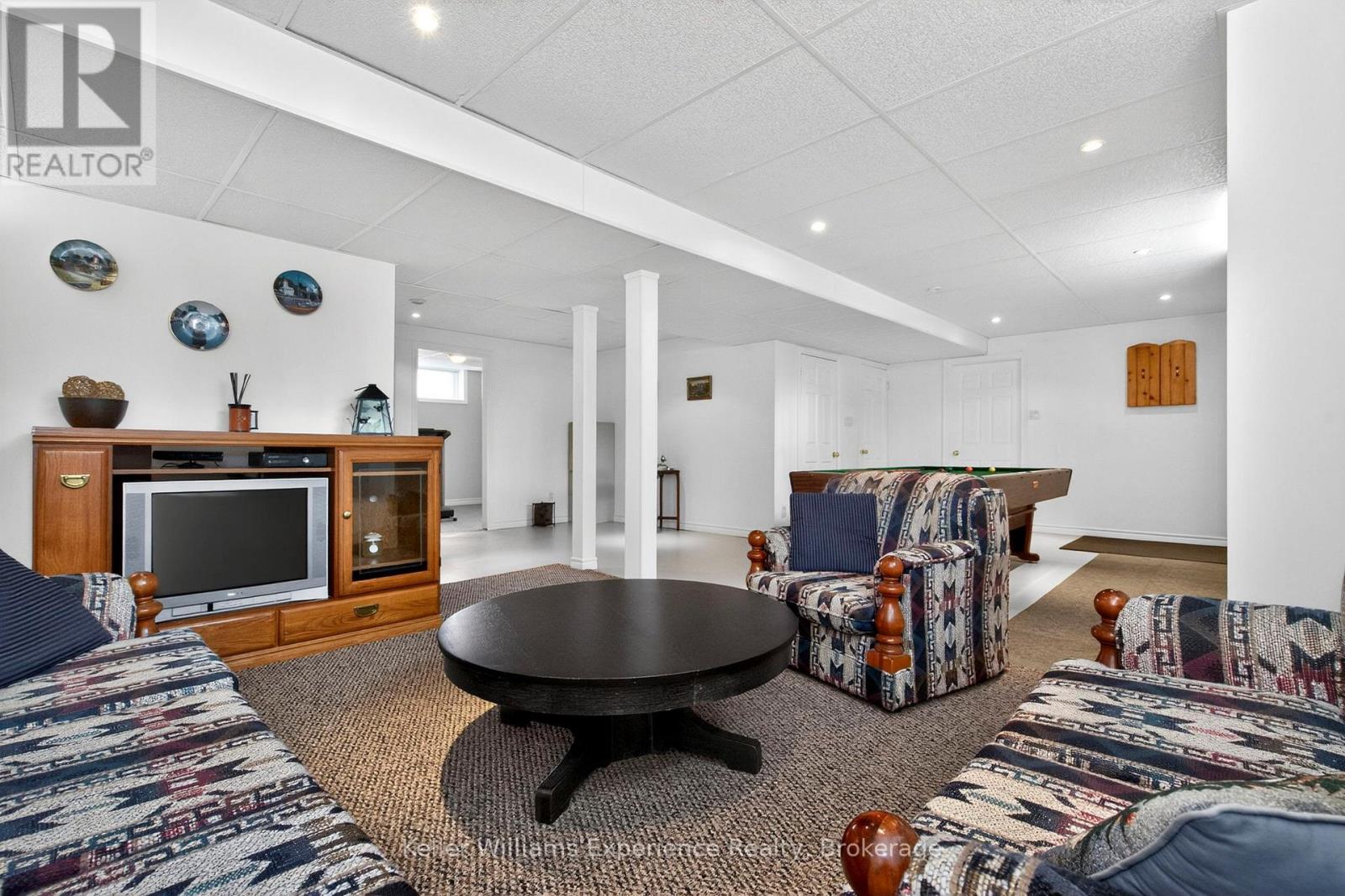 4 Byrnes Crescent, Penetanguishene, Ontario  L9M 1W4 - Photo 11 - S13174430