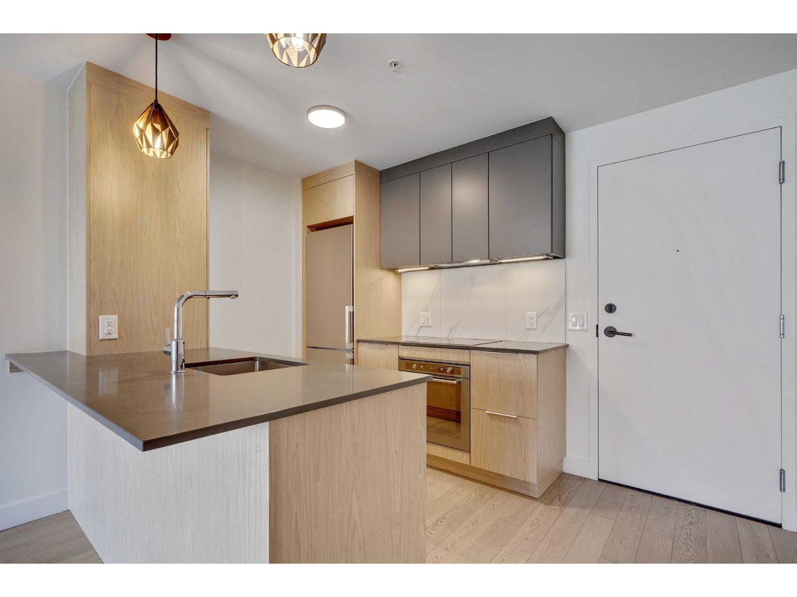 1550 Rue des Bassins|#206 Montréal (Le Sud-Ouest) Quebec Canada H3C0X6 2
