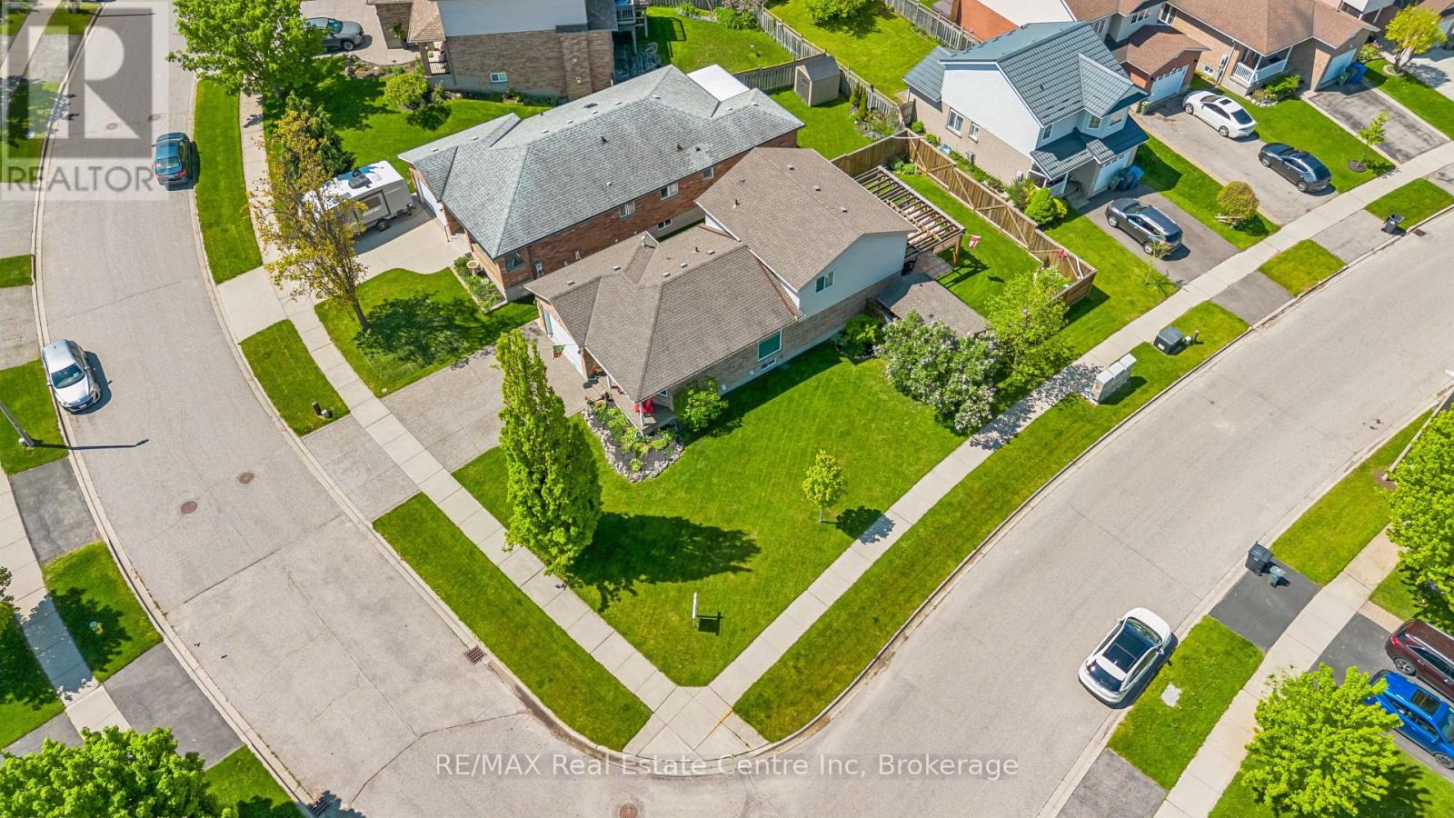 76 Abbeywood Crescent, Guelph, Ontario  N1K 1V3 - Photo 3 - X13174298